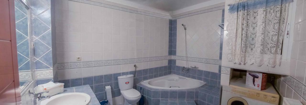 Luxury City Center Apartment 칼람파카 외부 사진